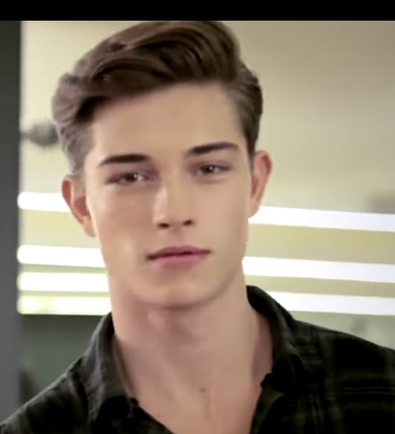 C113315E 82E6 4015 8234 21482999B23E