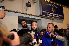 306F7CF3 825B 4318 9CB4 FA2F435723F4