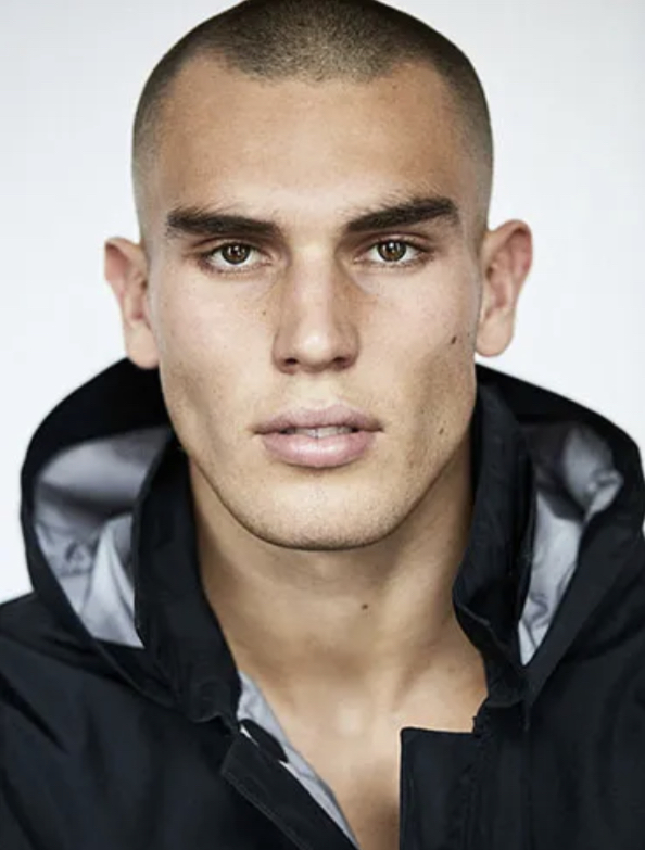 5F677347 25FD 435B 8BD4 001A64DF3B5C