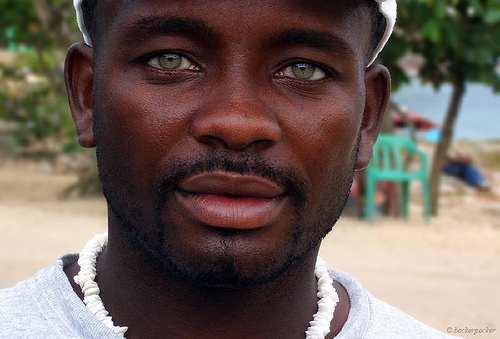 Darkskin lighteyes