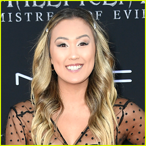 Lauren riihimaki explains why she deleted hundreds of videos from youtube