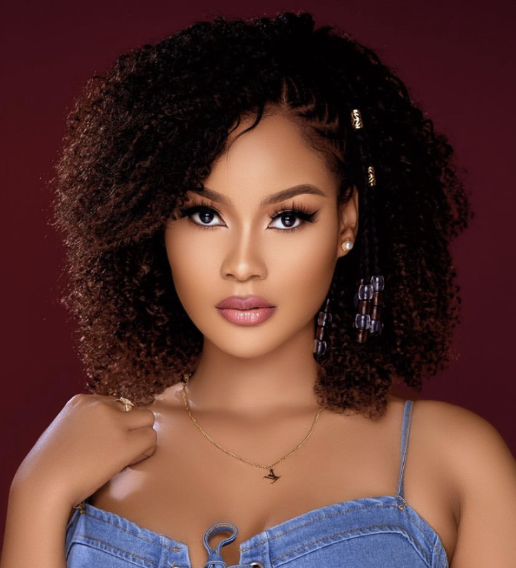 4EFE6083 7F5B 4B74 8306 48BD776F106D