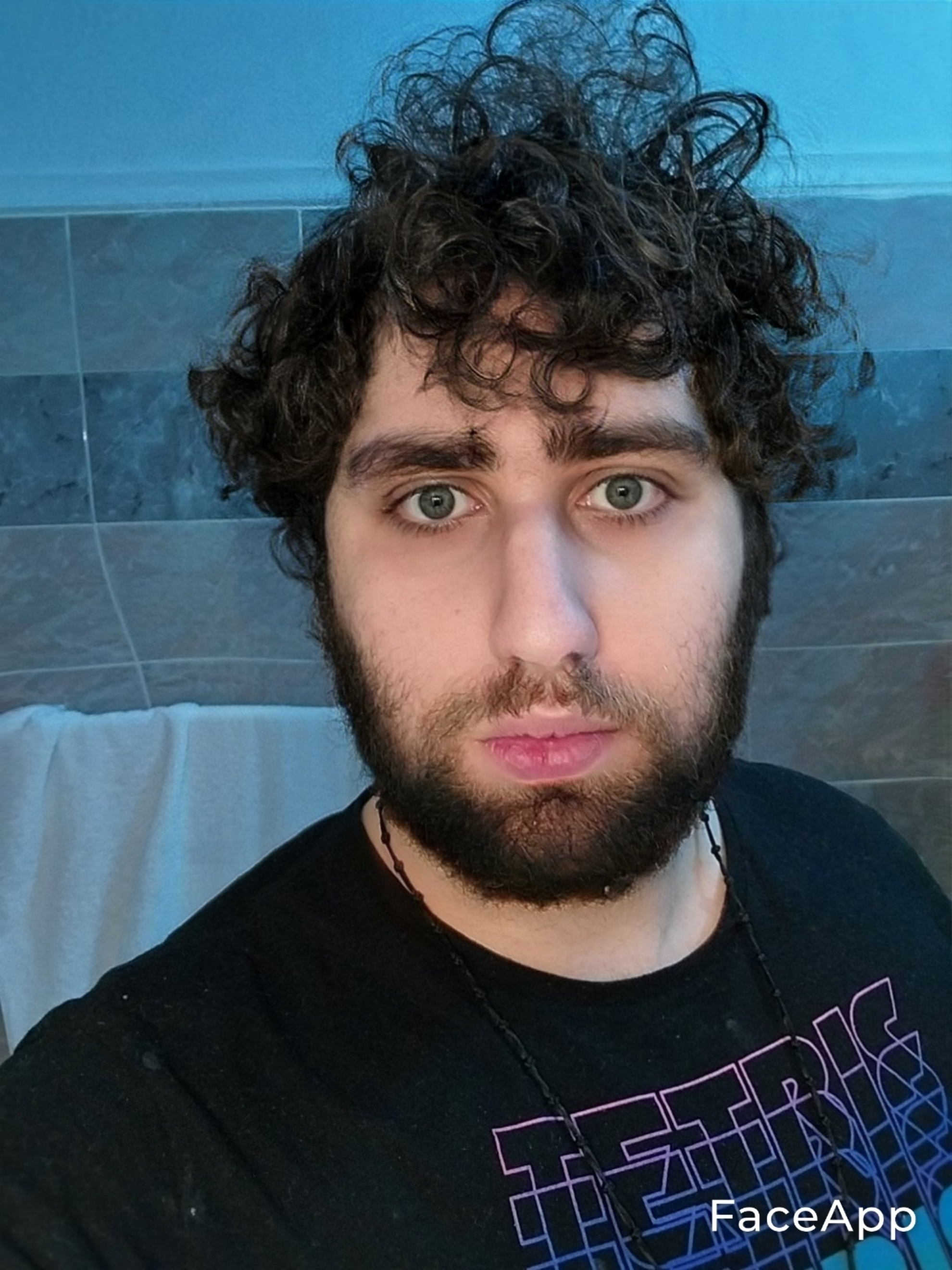FaceApp 1681142867323