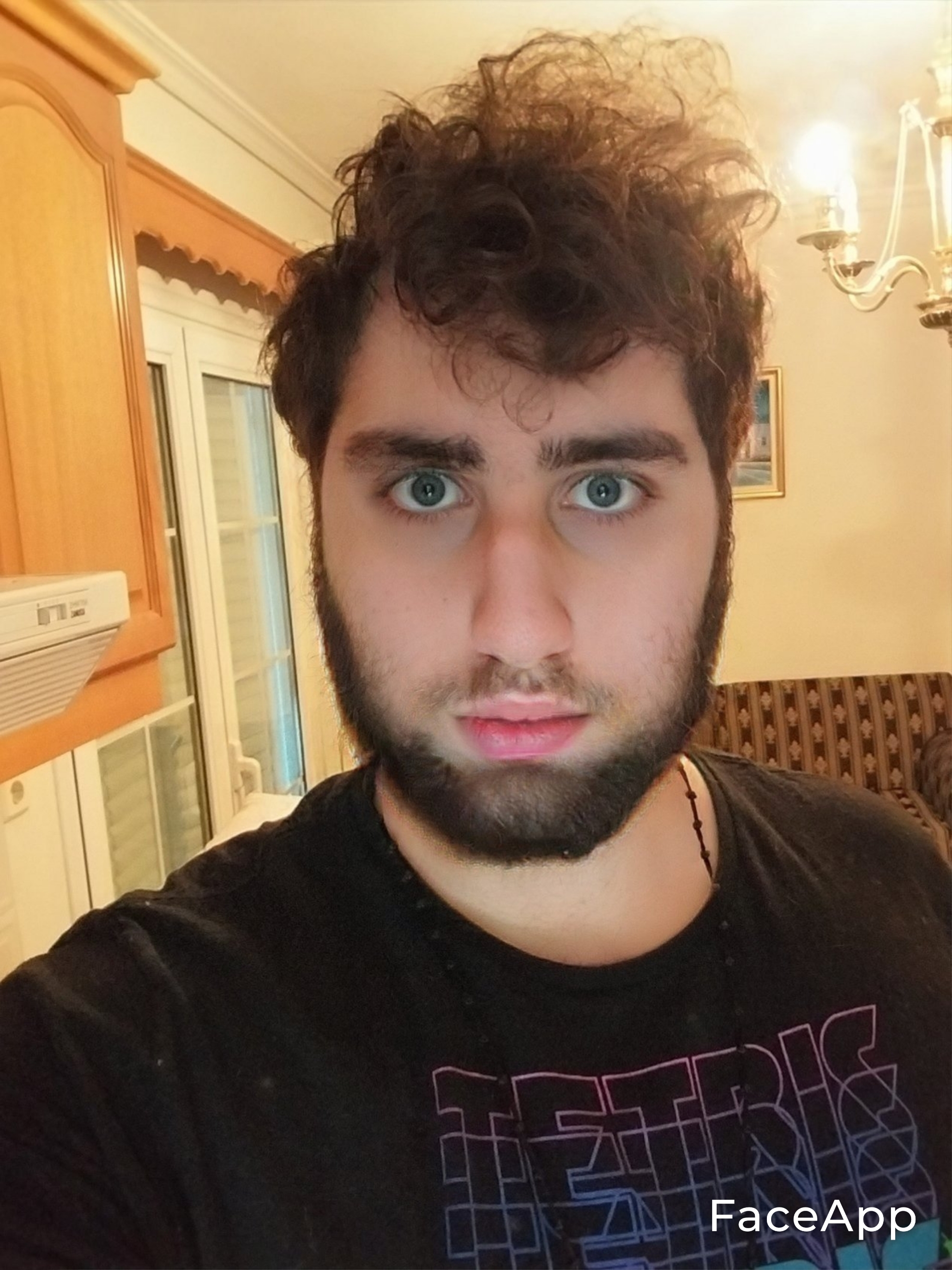 FaceApp 1681094541497