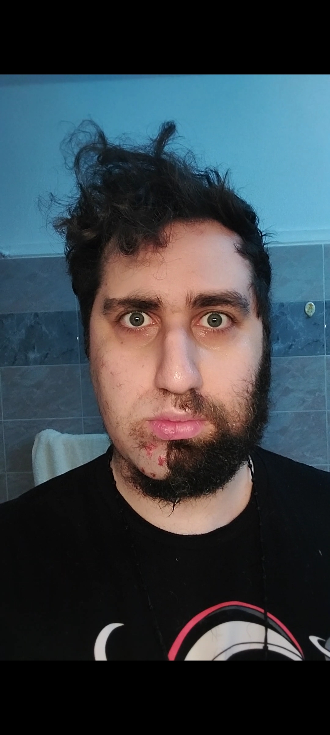 FaceApp 1681297174268