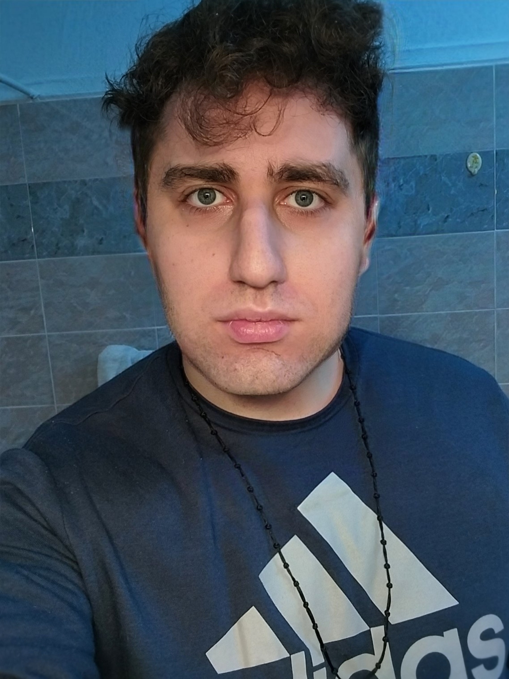 FaceApp 1681490804802