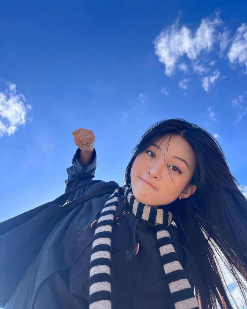 3323207 3323180 AA1BA70D 1030 4C06 9769 EB6F69B15C36