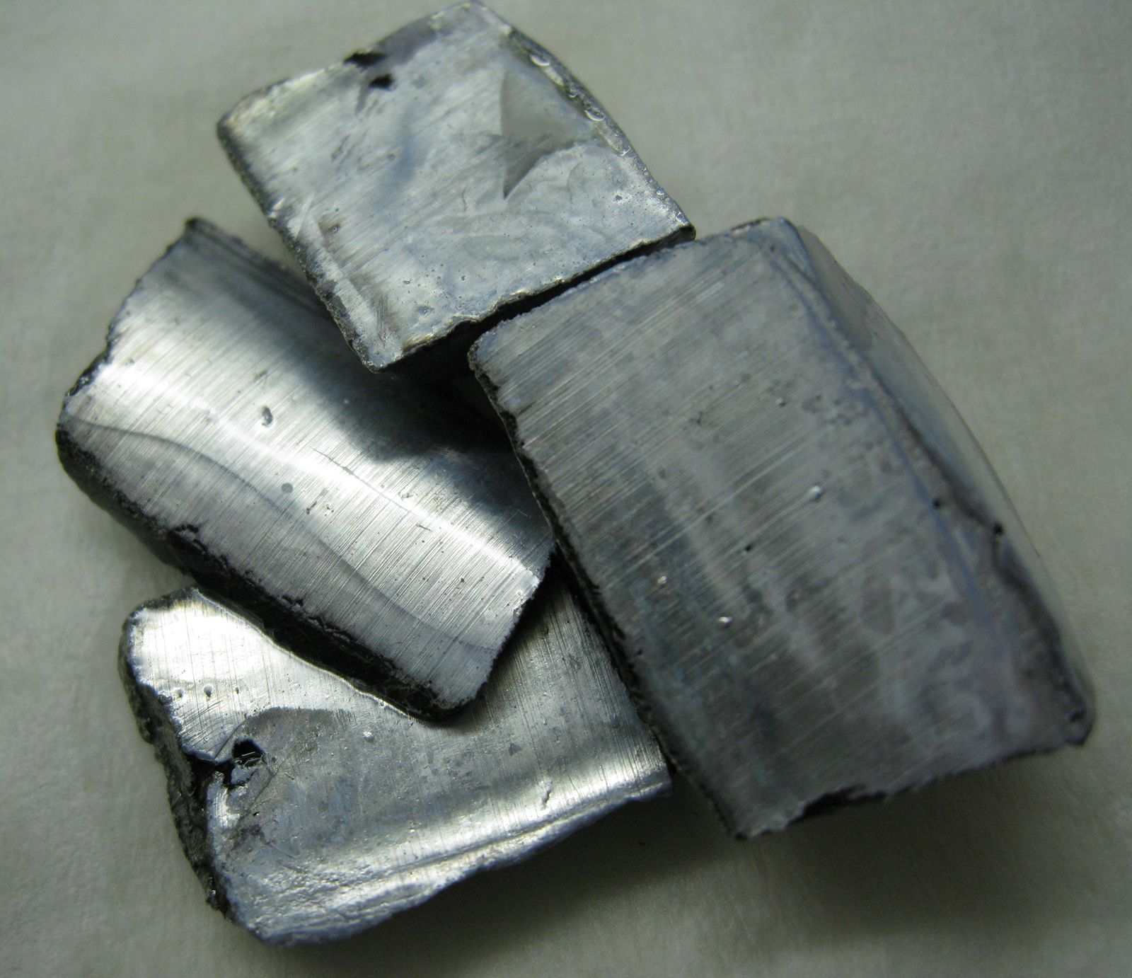 Fragments Potassium metal