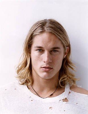 10ed06e5ff969ee6acee91f046e0e0b1  travis fimmel vikings vikings ragnar