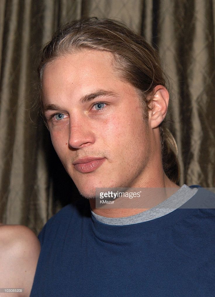 8b58fdbae11b9f47aa61c0de9052d503  travis fimmel crushes