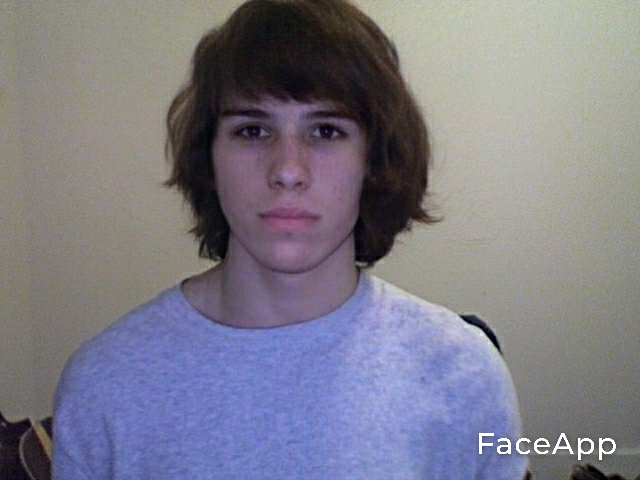 FaceApp 1682399633193