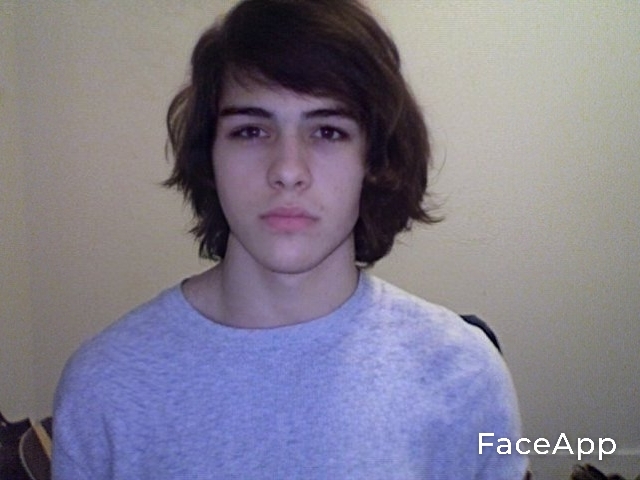 FaceApp 1682407937234