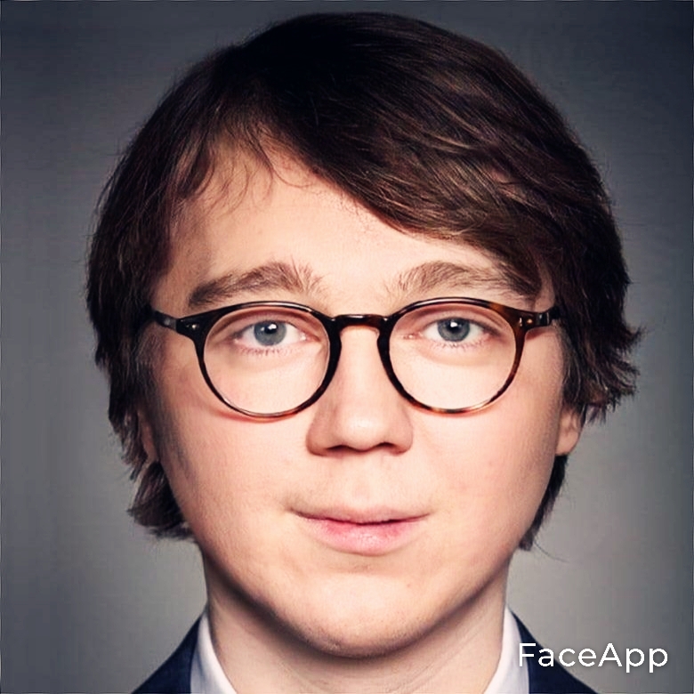 FaceApp 1682519082625