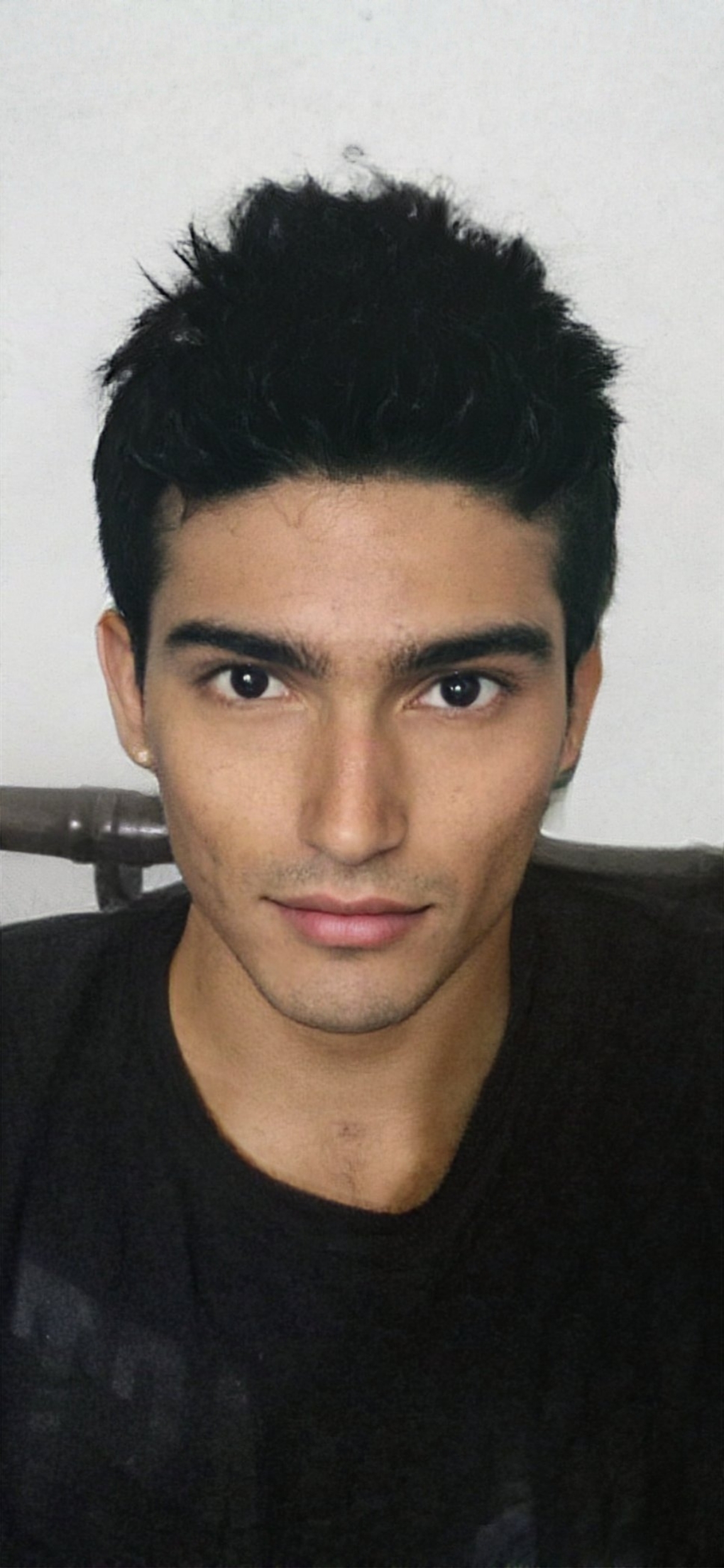 FaceApp 1682745384140