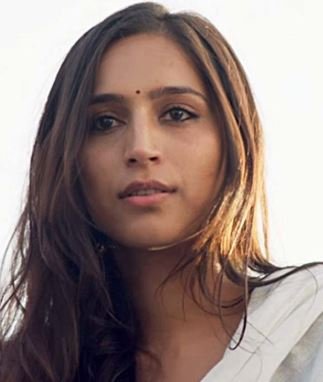 Zoya hussain