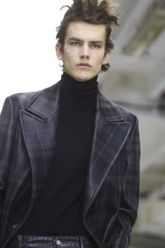 7EBC4798 500E 4628 AB1C F7EBAB013F4D