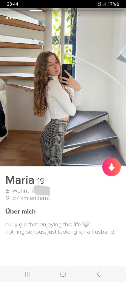 Screenshot_20230430_234437_Tinder.jpg