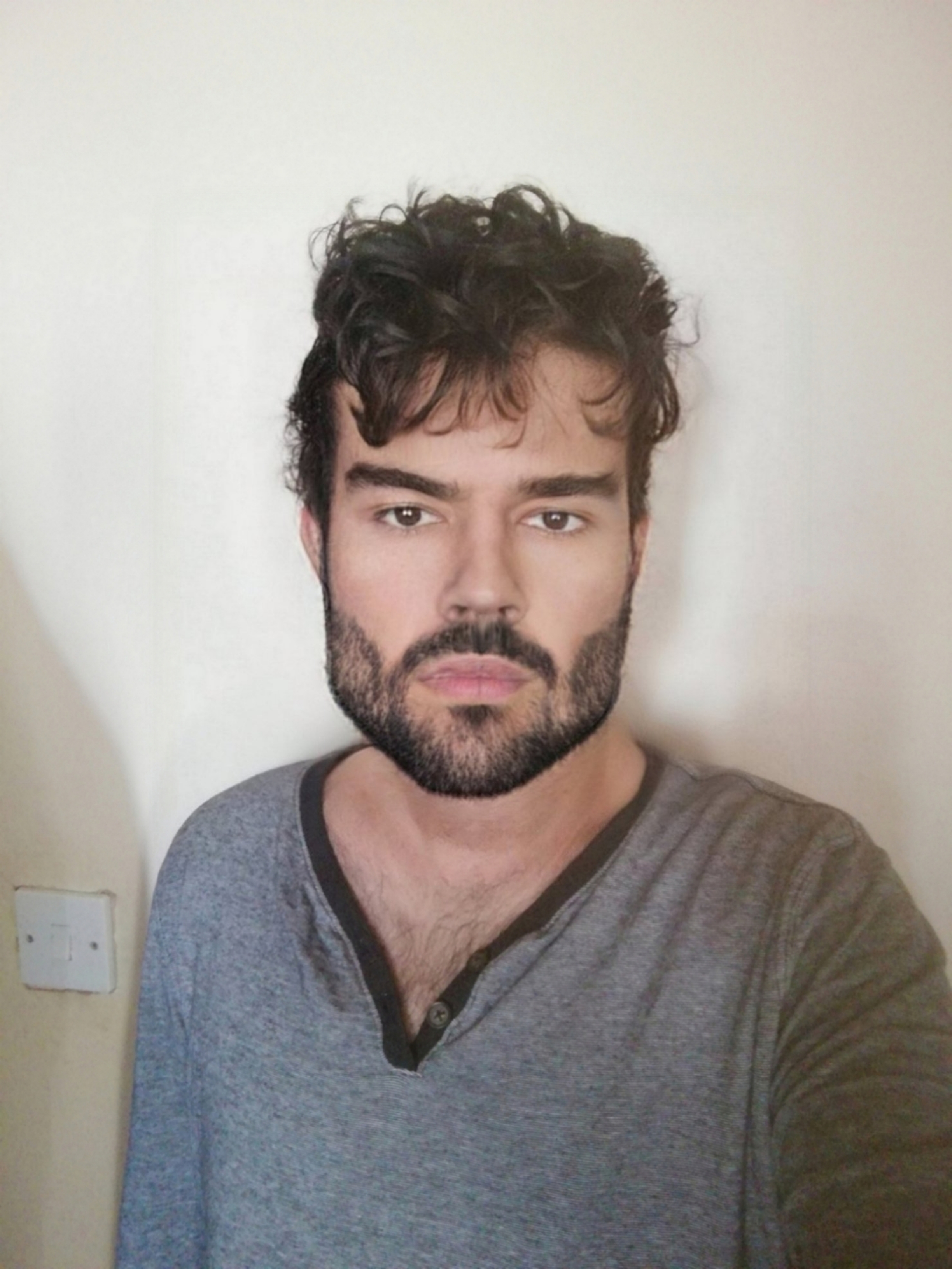 FaceApp 1682942291298