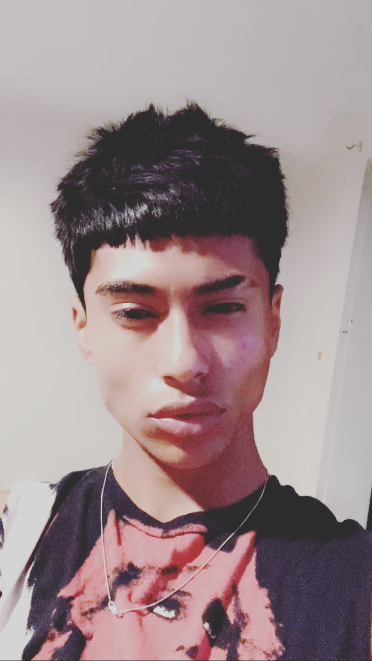 8E7AB7A3 1A35 4F46 B75B C67D21B70BD9