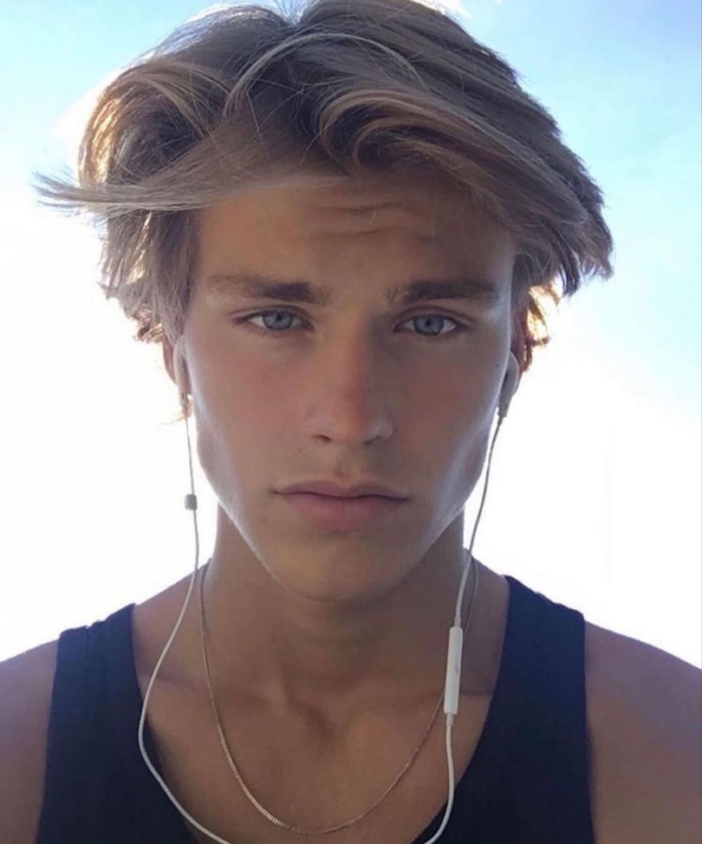 2988373 f4964e7b902c8134b54fc4b23da8c0b1