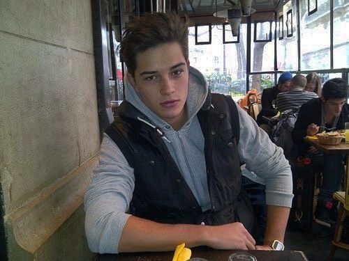 3058074 b9896231c574d851bfa0aae2cdba1bd8