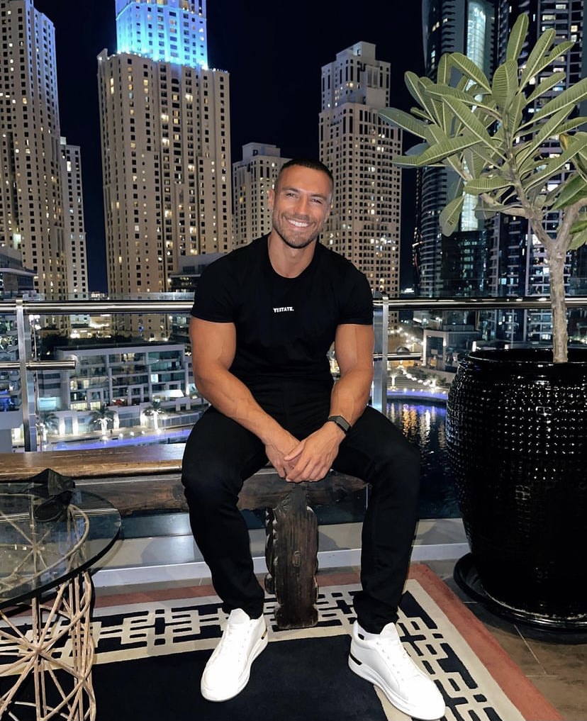 4A0837B2 A01B 4112 B6B0 EFB2C858BBB1