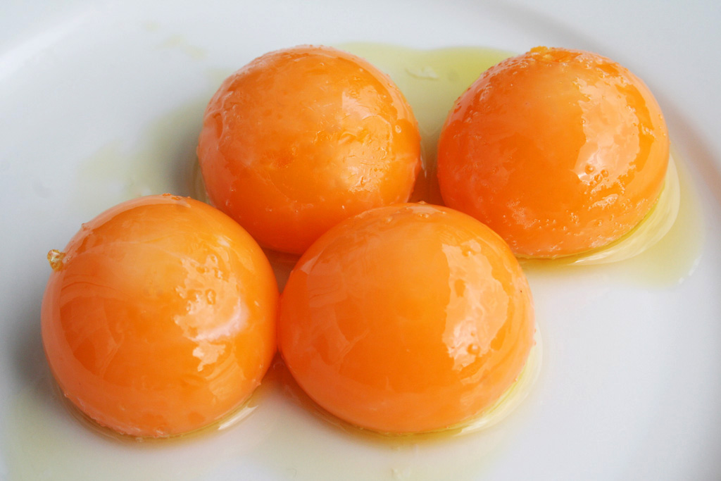 Confit egg yolk 04 Confit egg yolk 04