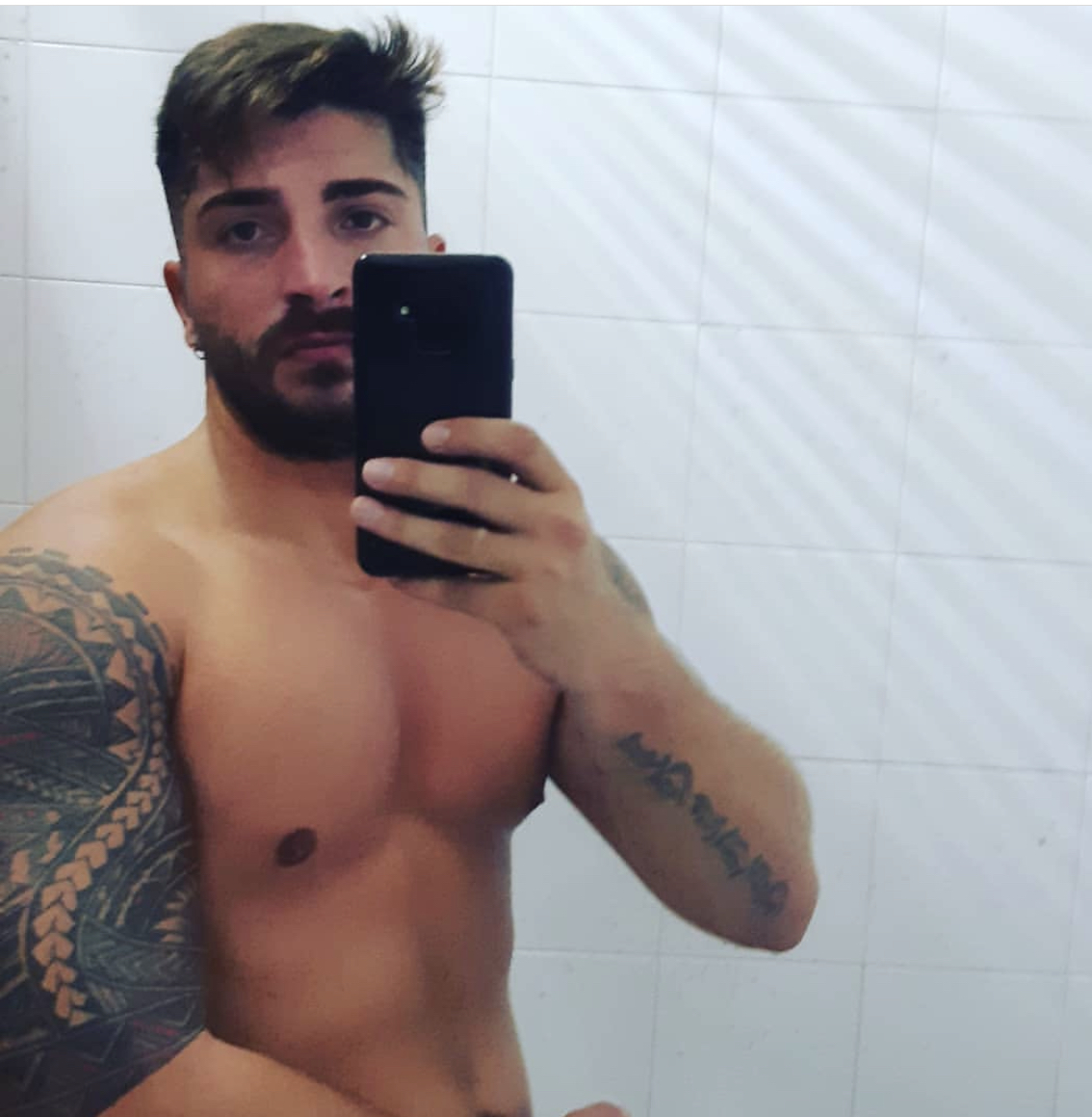 476768C0 D362 4690 93F9 C68B194FF71F