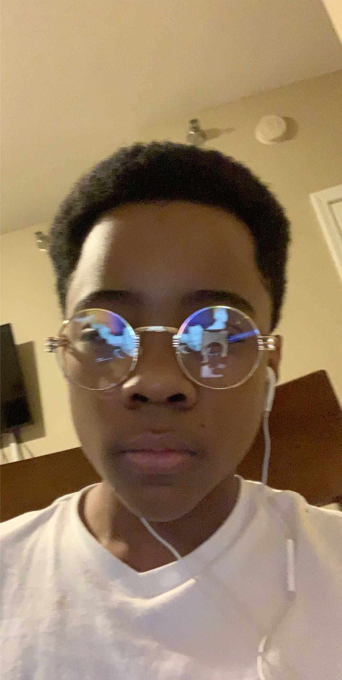 22749B6F 0661 442F ABD9 F5901CFC3379