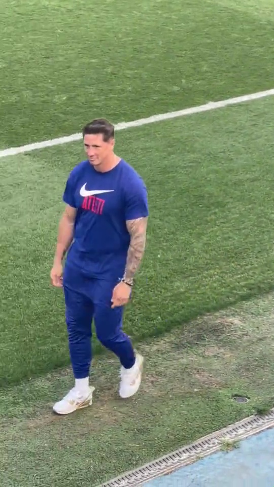 Fans stunned fernando torres body 817697270