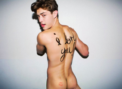Tumblr m2jfn6rW741rpdgkto1 400