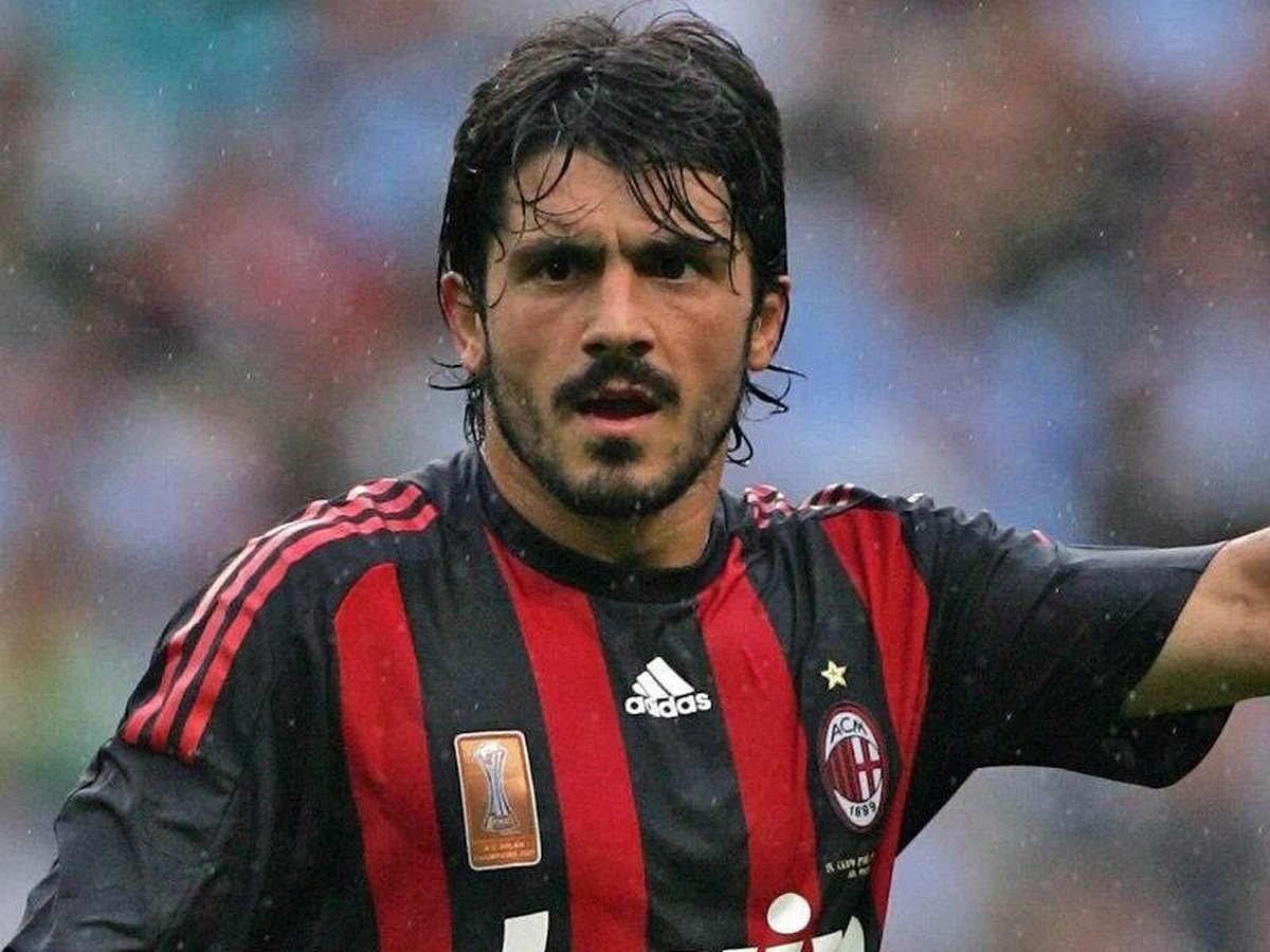 Gattuso  en un partido con el milan  twitter
