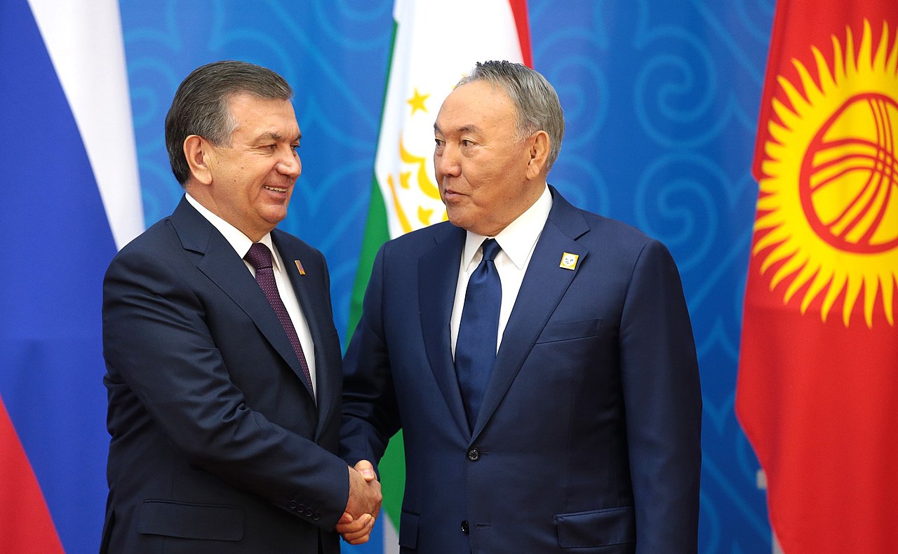 Mirziyoyev in Kazakhstan 2017 06 09
