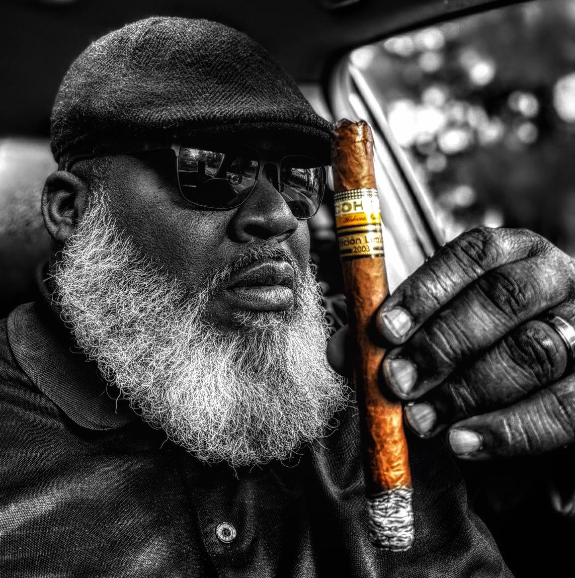 Whats better then pufferating on a 19 year old stogie v0 uzbwcqrcvmn91