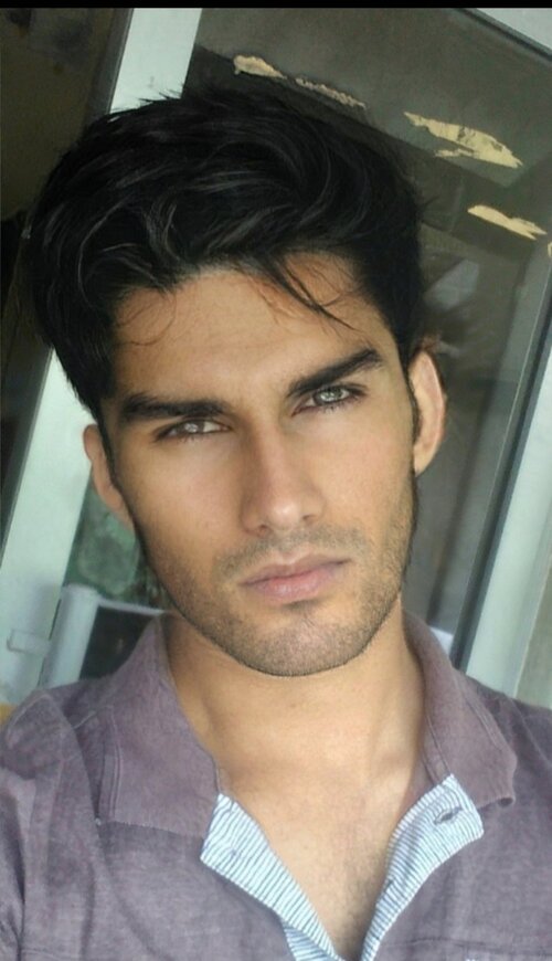 Screenshot_20230503-221442_Gallery.jpg