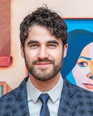 Darren criss 01 gty iwb 201110 1605017815564 hpMain 4x5 384