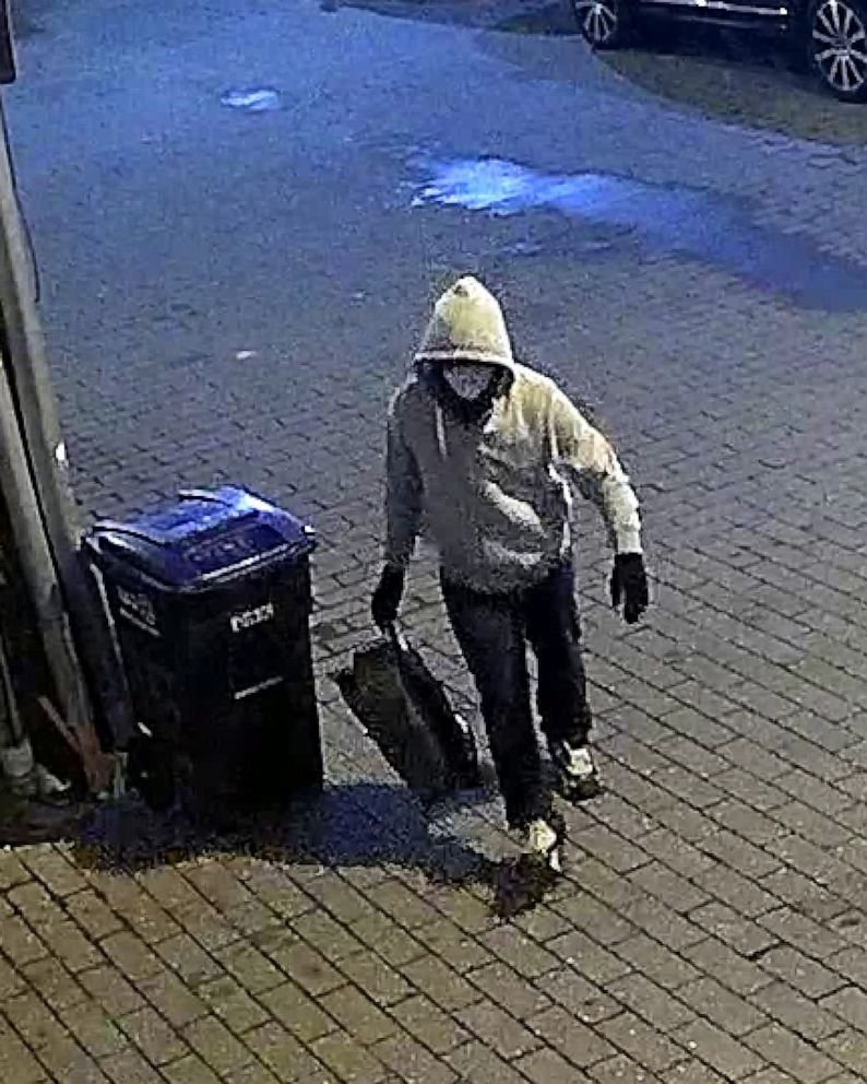 Pipe bomb suspect fbi mo 20210108 1610083324785 hpMain 4x5 992