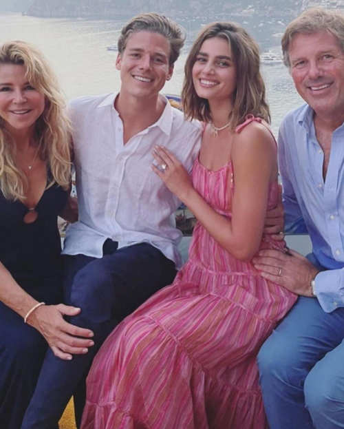 93E9E58A 9CD0 4889 9147 CF0FF552971D