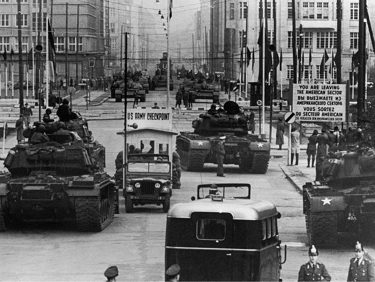 1280px US Army tanks face off against Soviet tanks Berlin 1961
