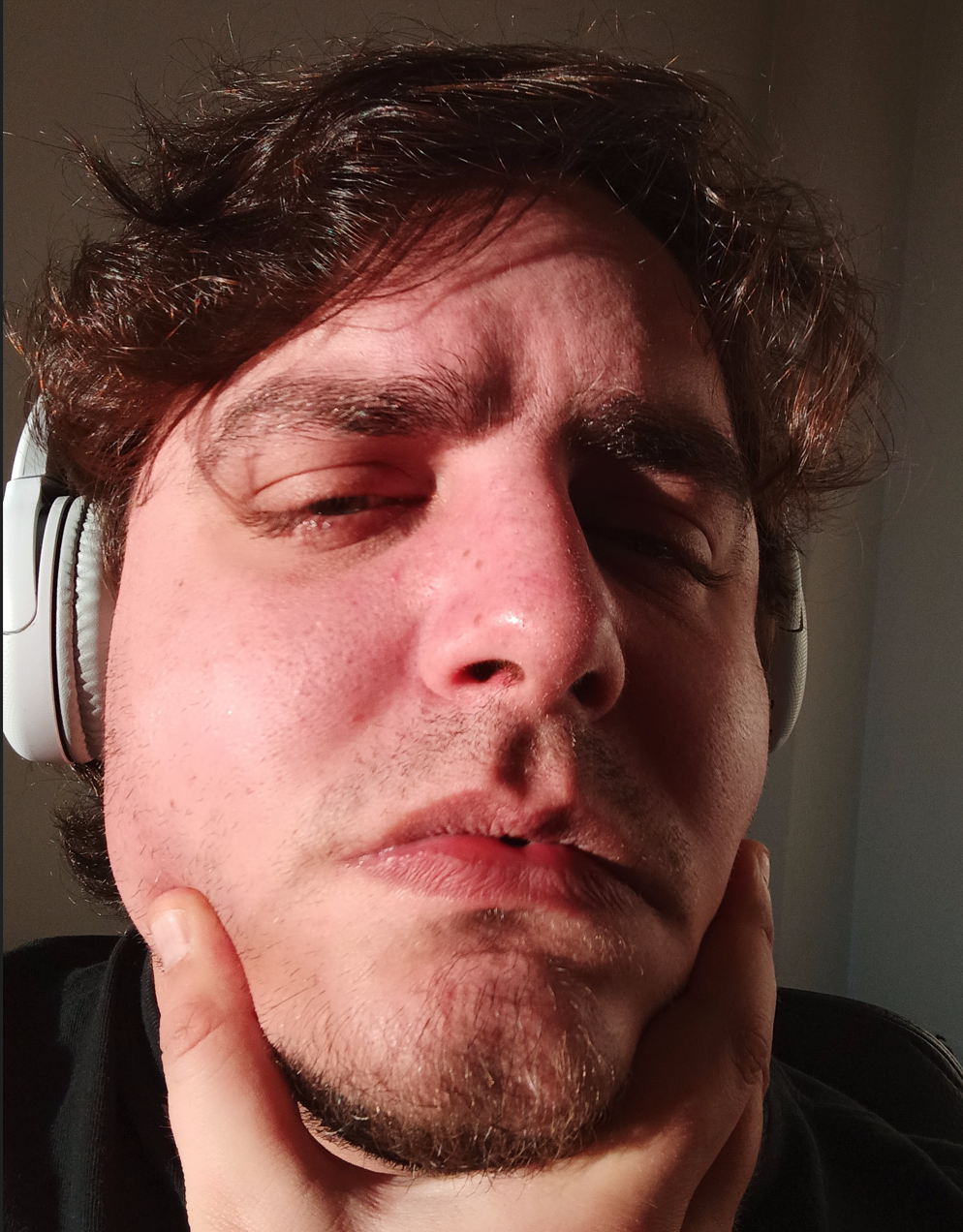 1686761673856