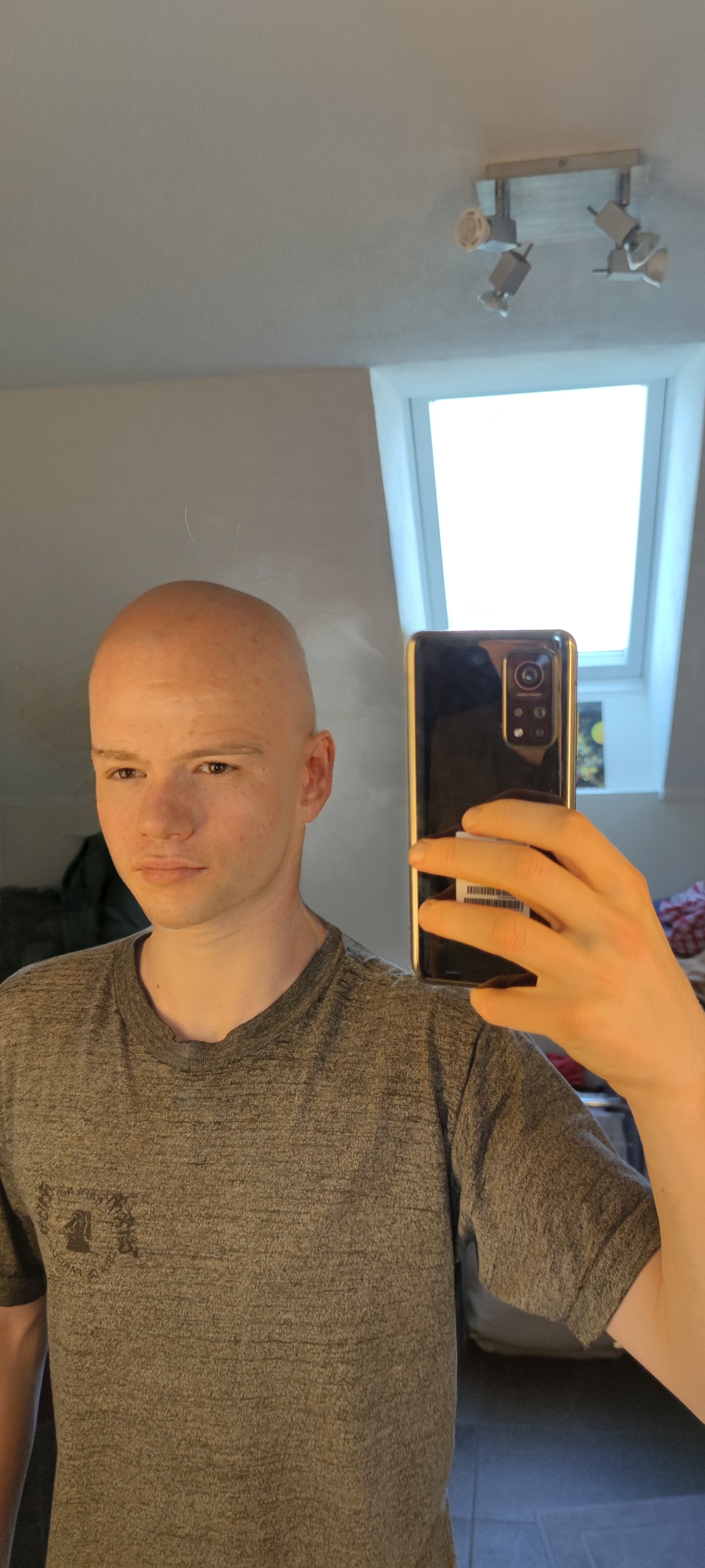 FaceApp 1687173629572