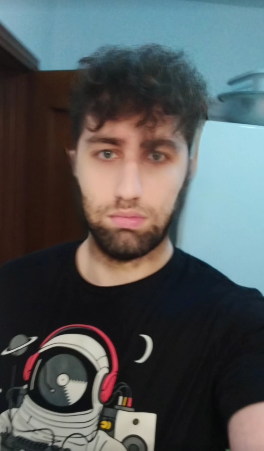 FaceApp 1686967225285