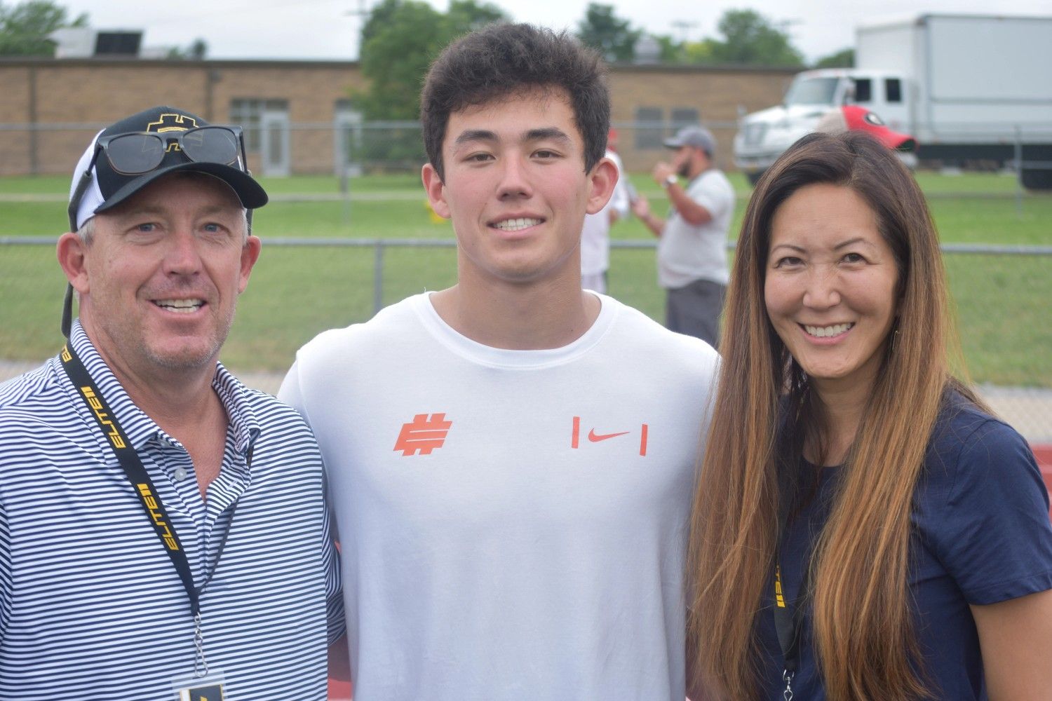 The Gold Standard  Experts Give Their Take On QB Commit Tyler Buchner