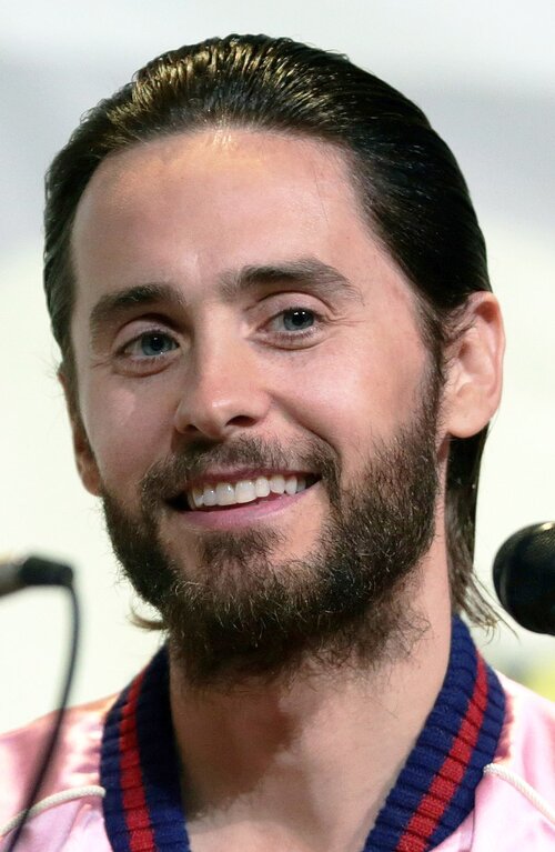 Jared_Leto,_San_Diego_Comic_Con_2016_(2)_(cropped).jpg
