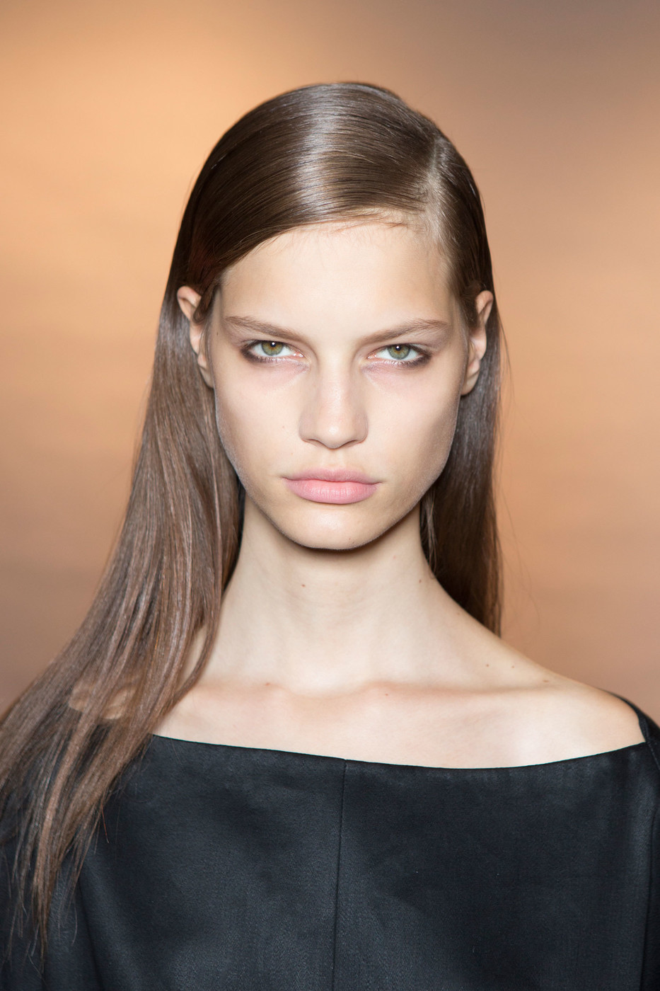 57daef2b9f4be NarcisoRodriguezSpring2017BackstageMuLp9bWI9vLx93a3ab83ce20a92992755714fd3d