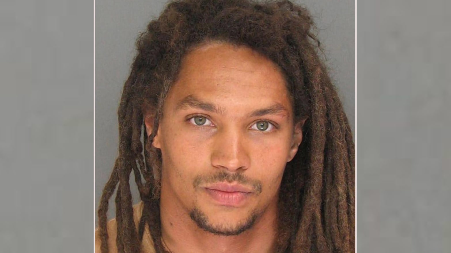 141103 stern mugshot tease sqwxud
