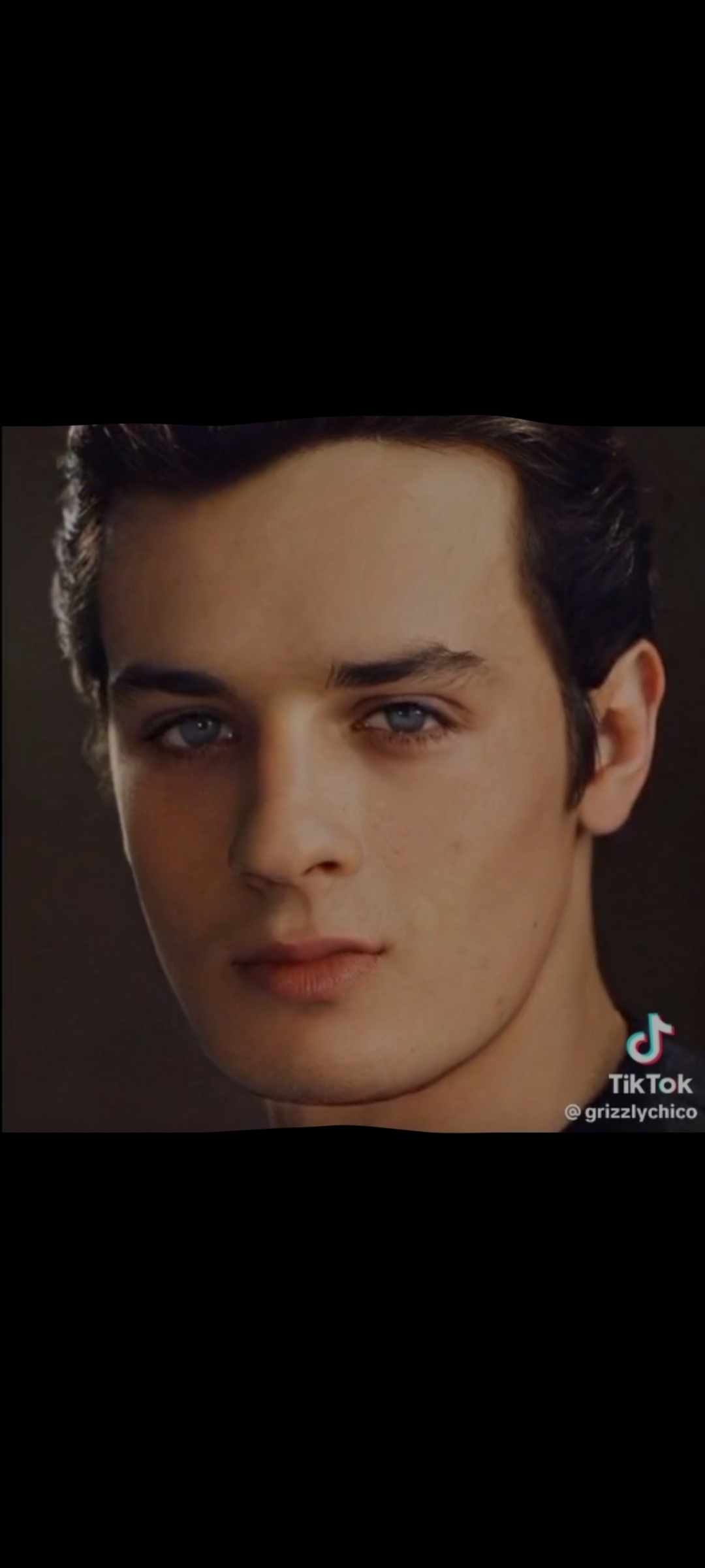 Screenshot 2023 07 08 00 02 44 694 commiuigallery