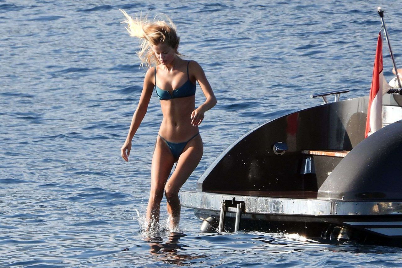 Frida aasen in a bikini on a yacht in south of france 08 14 2020 4