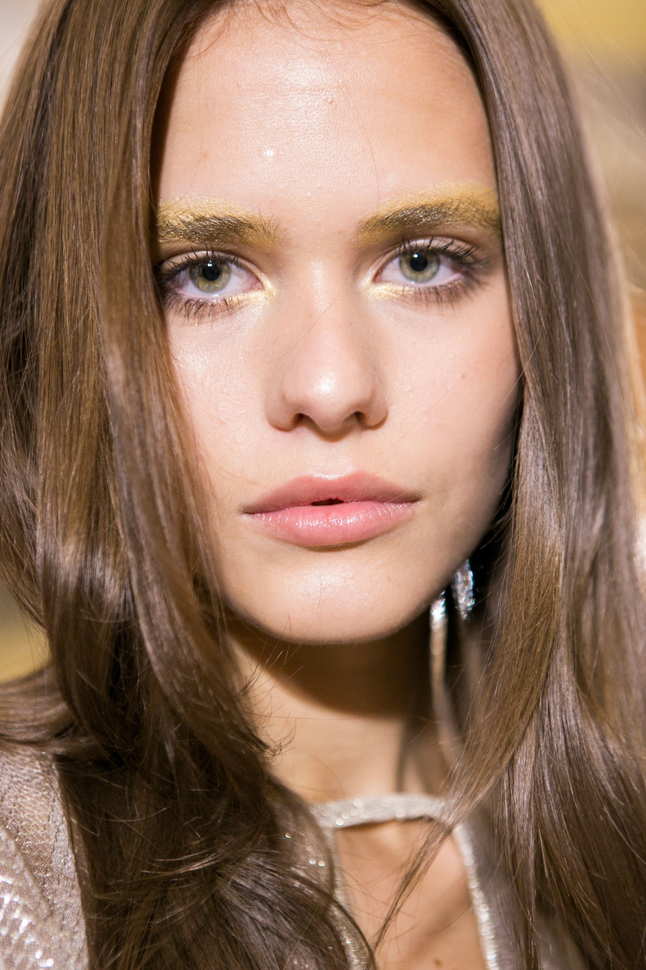 Genny Spring 2016 Backstage muc SH9 VDh UEx