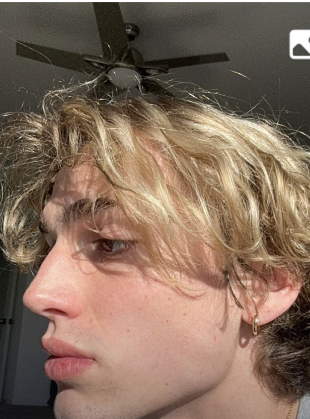 F9C9F410 EFE6 4265 ADE3 ECBDF960042C